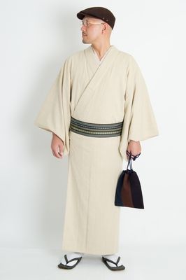 Kimono màu ngà voi
